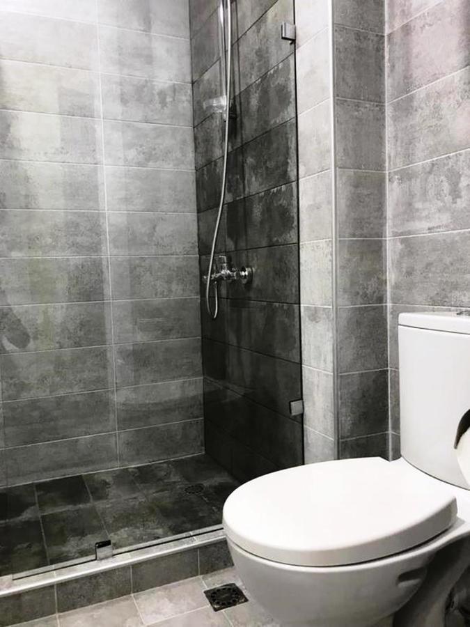 Apartment Selfie Batumi Esterno foto